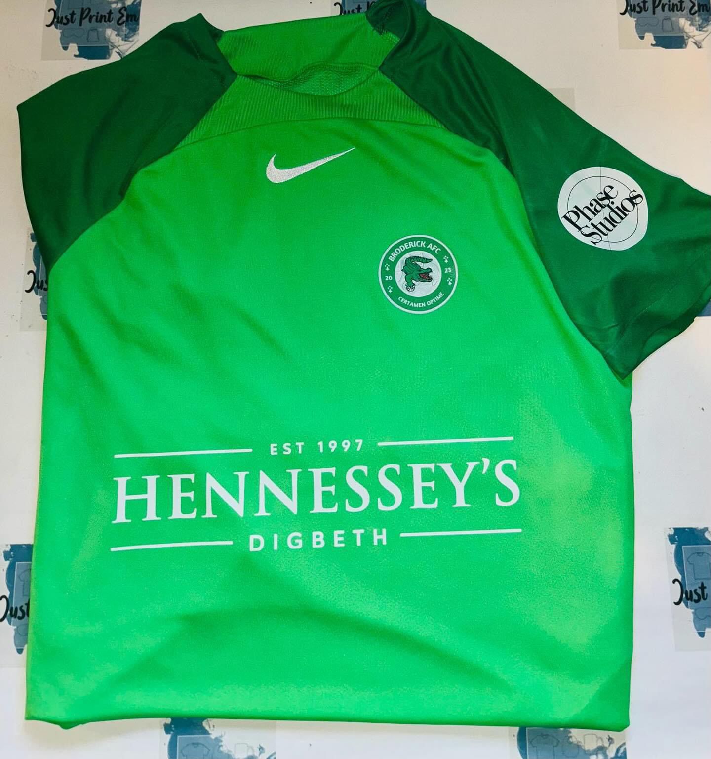 Badges & Vinyl For Football Kits